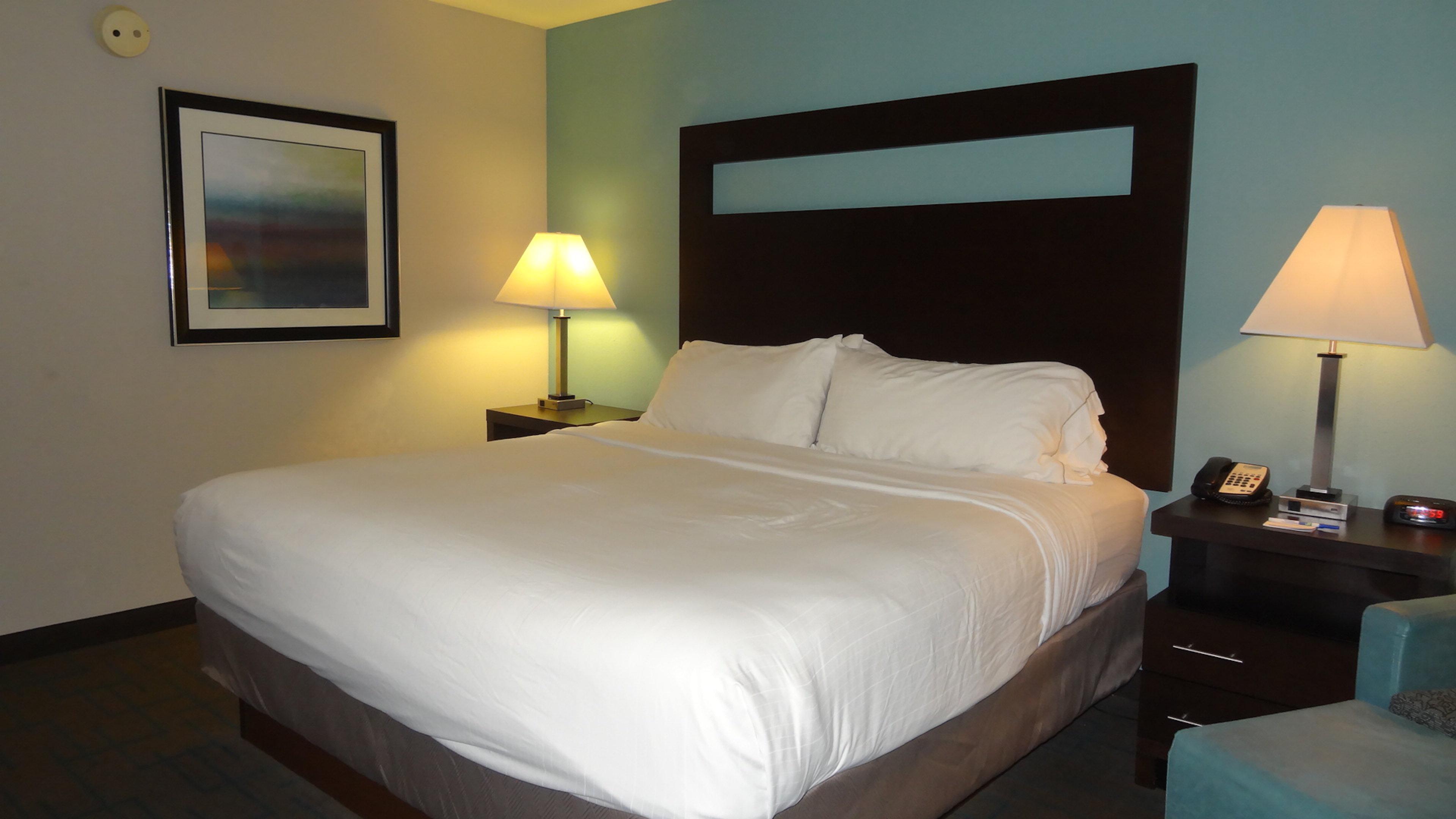Holiday Inn Express Hotel Kansas City - Bonner Springs By Ihg Dış mekan fotoğraf