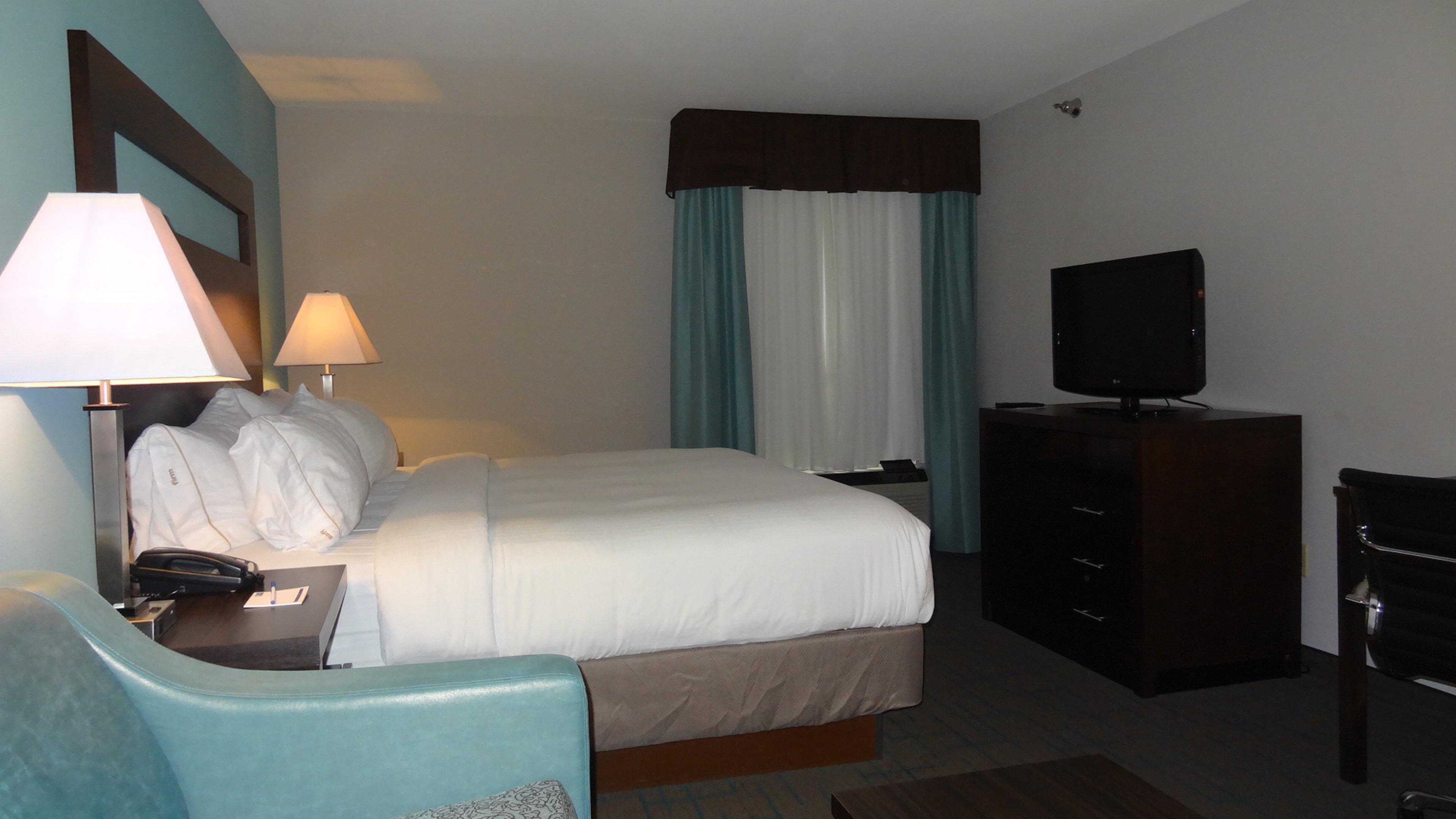 Holiday Inn Express Hotel Kansas City - Bonner Springs By Ihg Dış mekan fotoğraf