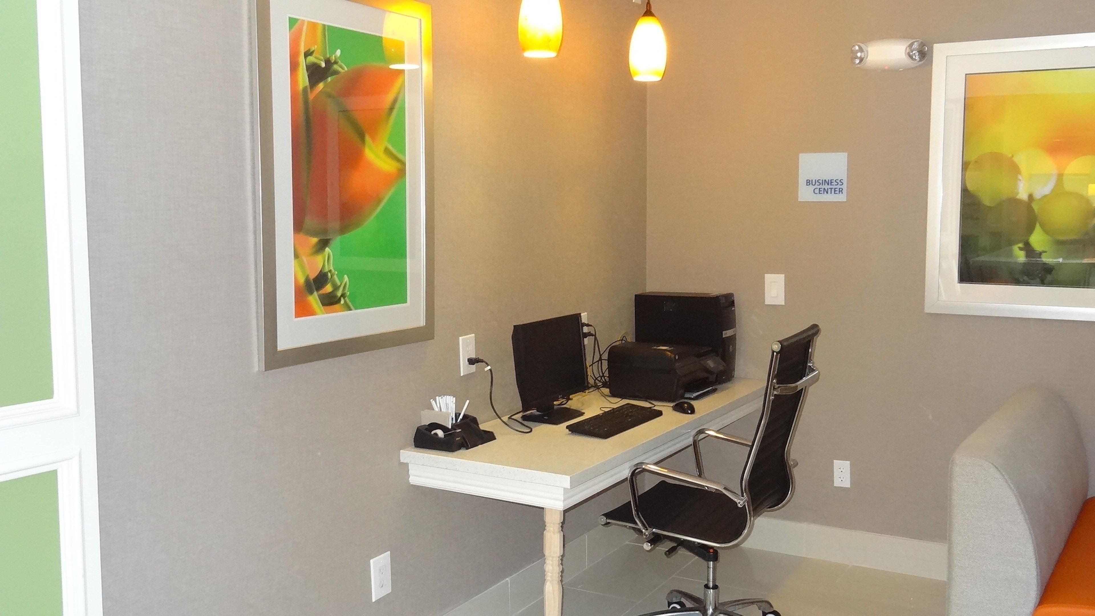 Holiday Inn Express Hotel Kansas City - Bonner Springs By Ihg Dış mekan fotoğraf