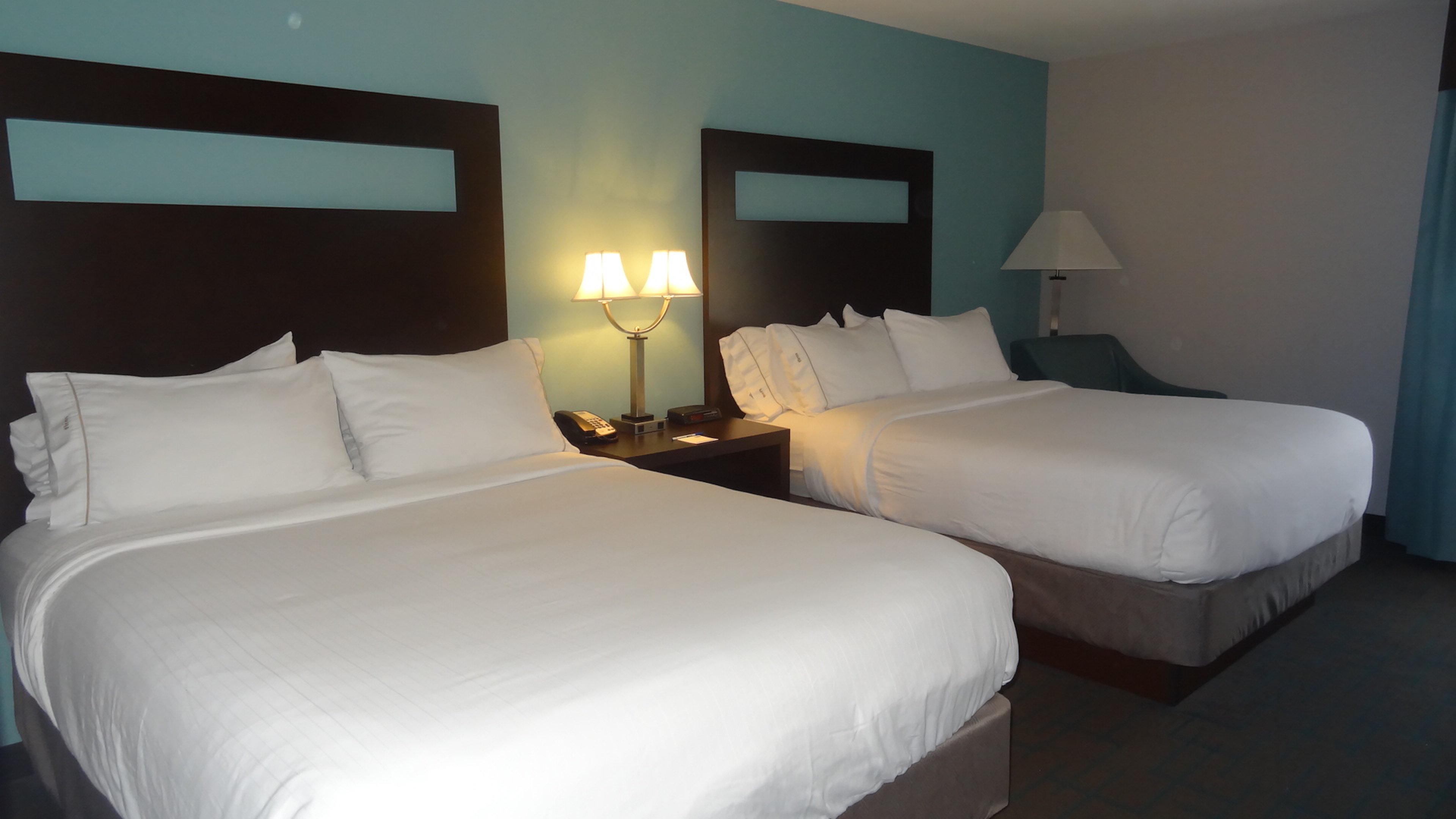 Holiday Inn Express Hotel Kansas City - Bonner Springs By Ihg Dış mekan fotoğraf